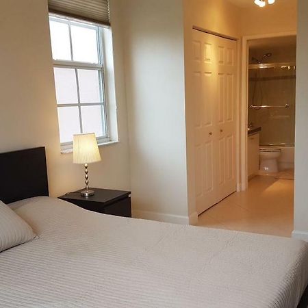 Yacht Club Aventura 2Br + 2Ba Apartment Miami Bagian luar foto