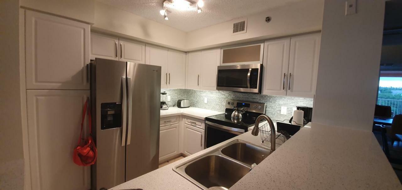 Yacht Club Aventura 2Br + 2Ba Apartment Miami Bagian luar foto