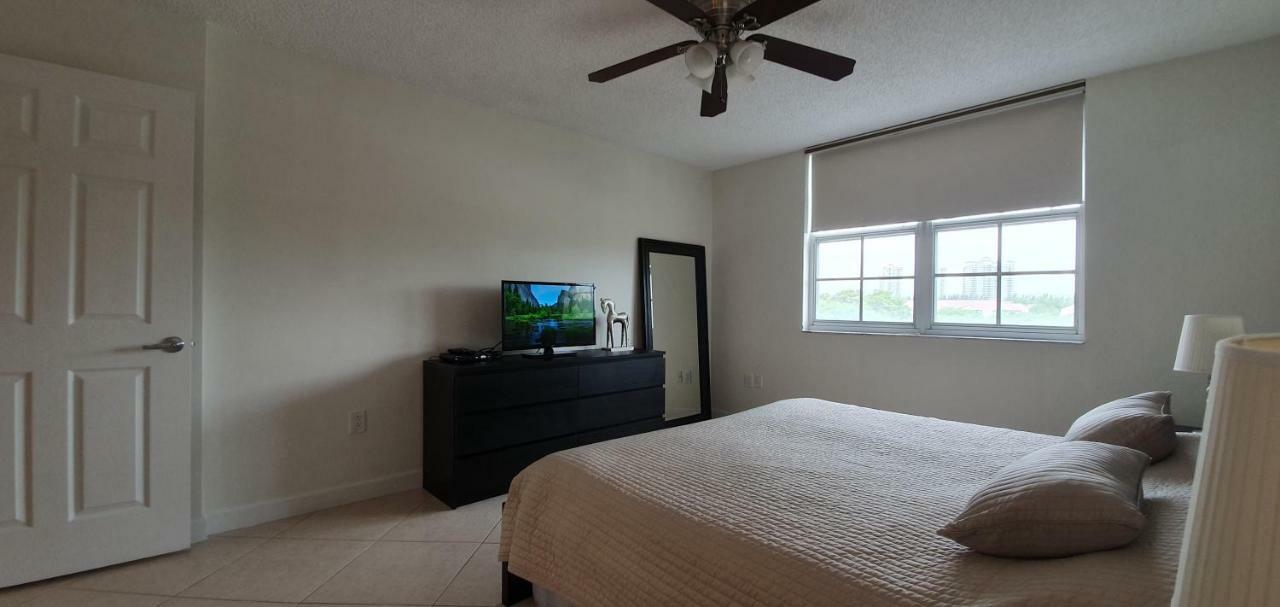 Yacht Club Aventura 2Br + 2Ba Apartment Miami Bagian luar foto