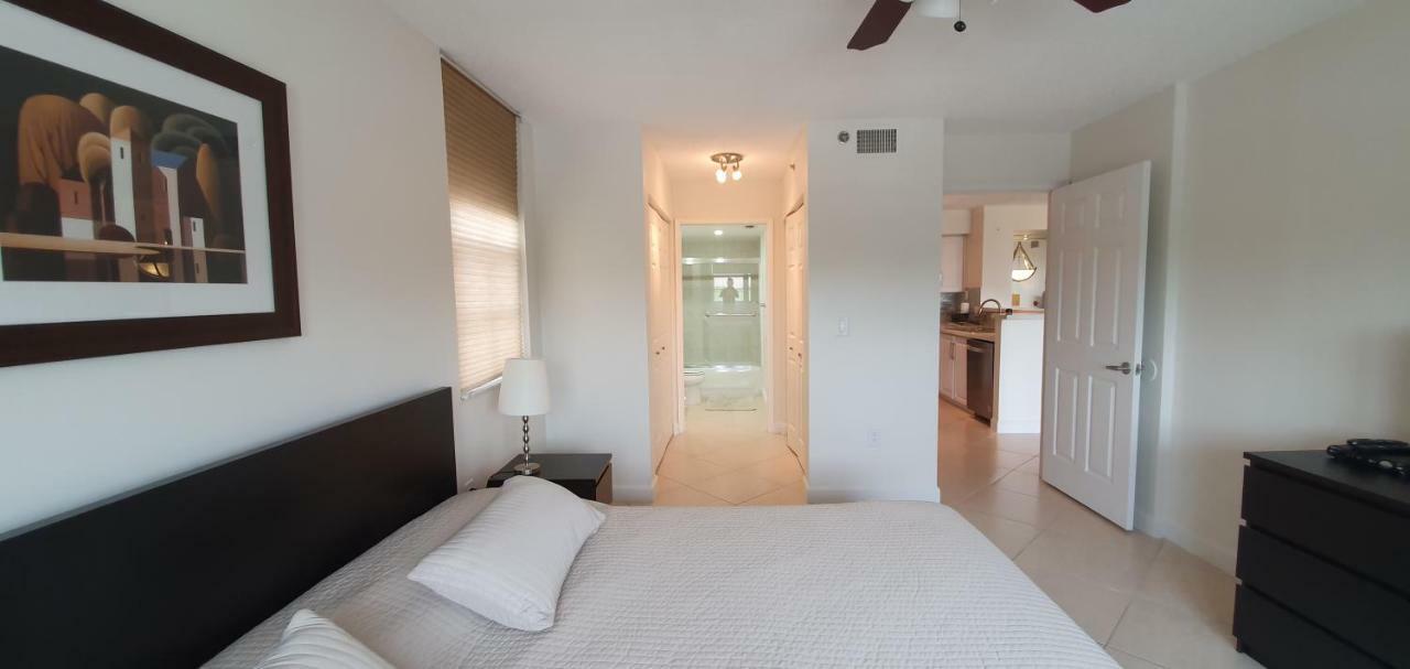 Yacht Club Aventura 2Br + 2Ba Apartment Miami Bagian luar foto